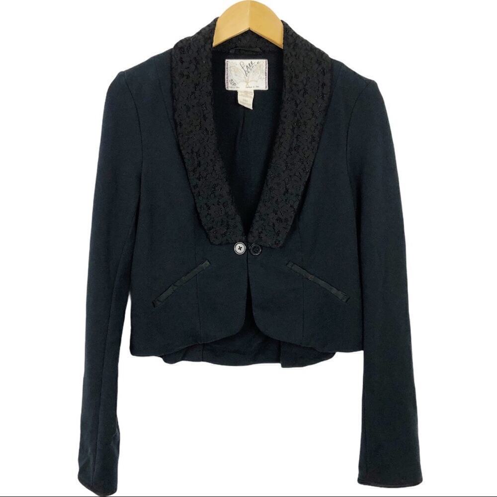 Free People Black Tuxedo Lace Lapel Cropped Boho Blazer Size Small